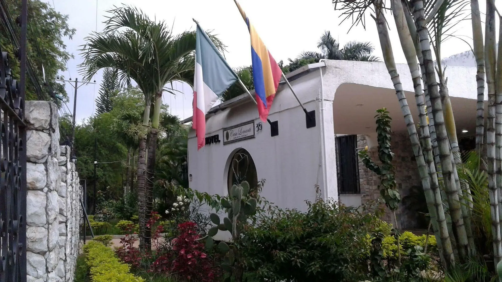 **  Hotel Boutique Casa Lomanti Cali Colombia
