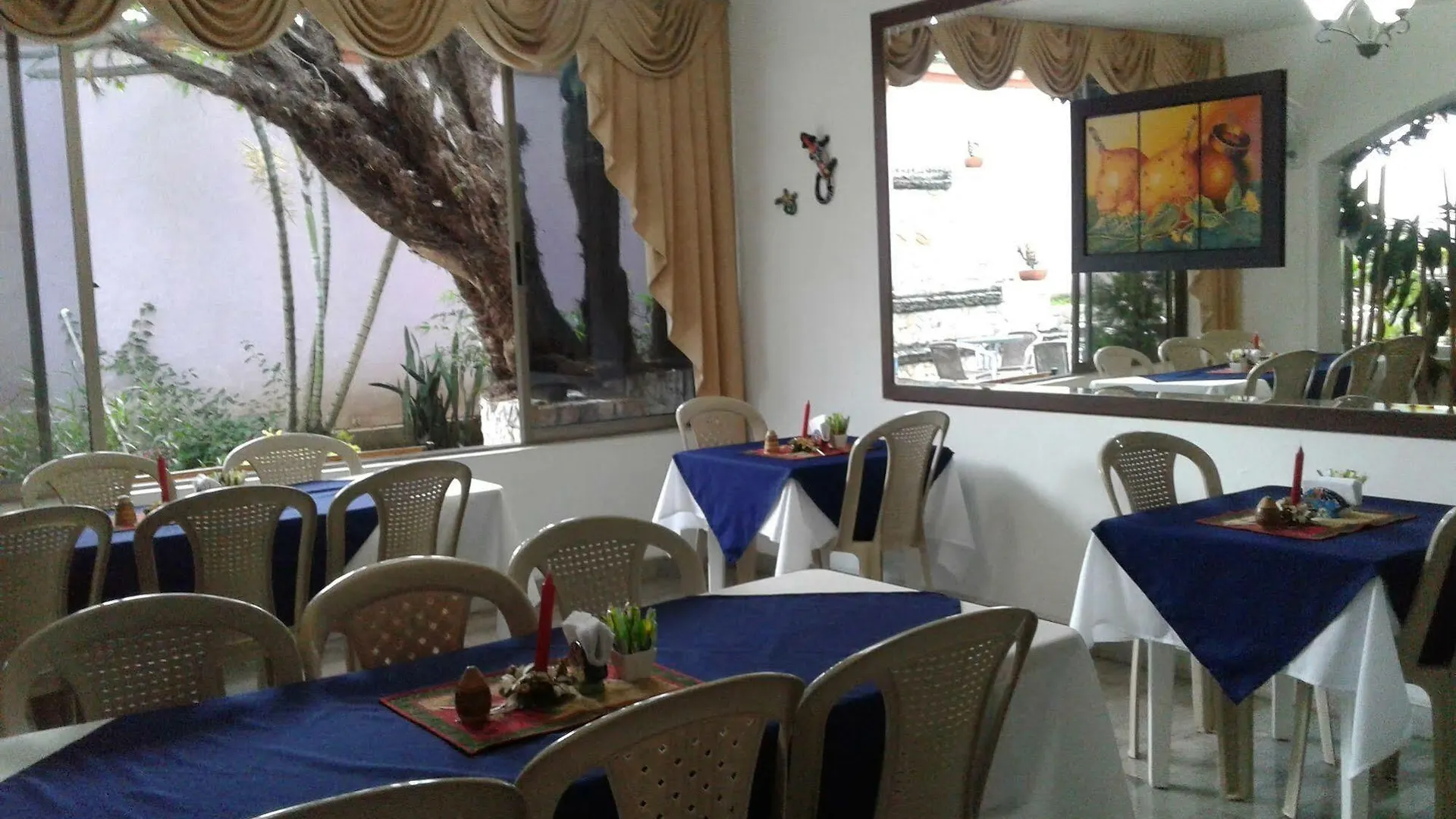 **  Hotel Boutique Casa Lomanti Cali Colombia